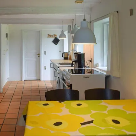 2 Bedroom Cozy In Rudkobing Διαμέρισμα *