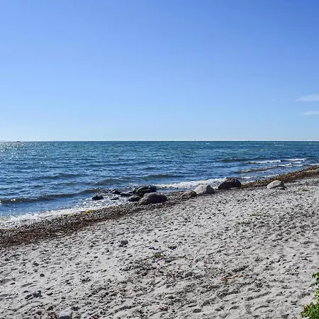 2 Bedroom Cozy In Rudkobing Διαμέρισμα